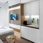 The Smartment 1' From The White Tower Апартаменты